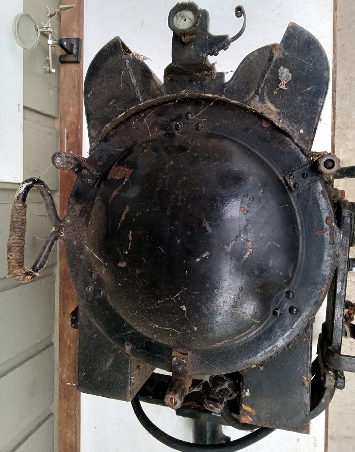 10 in sig proj rear view.jpg